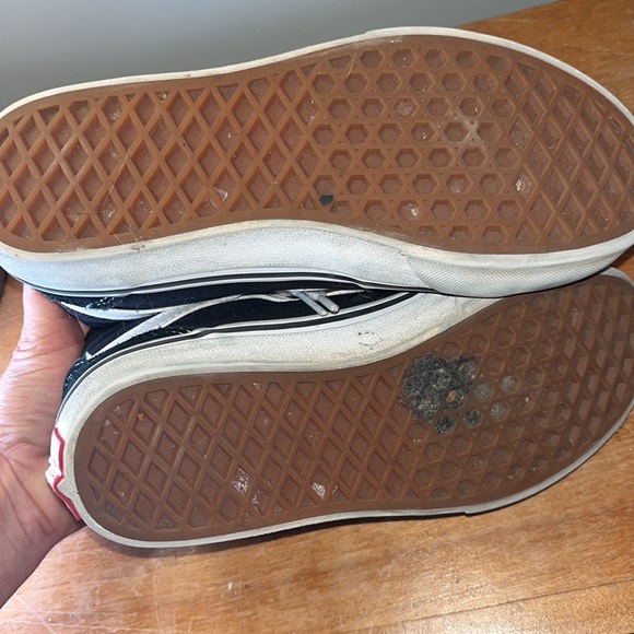 Vans high top sneaker size 4 youth - Picture 5 of 5